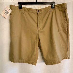 Dockers Khaki Shorts Classic Fit 42"